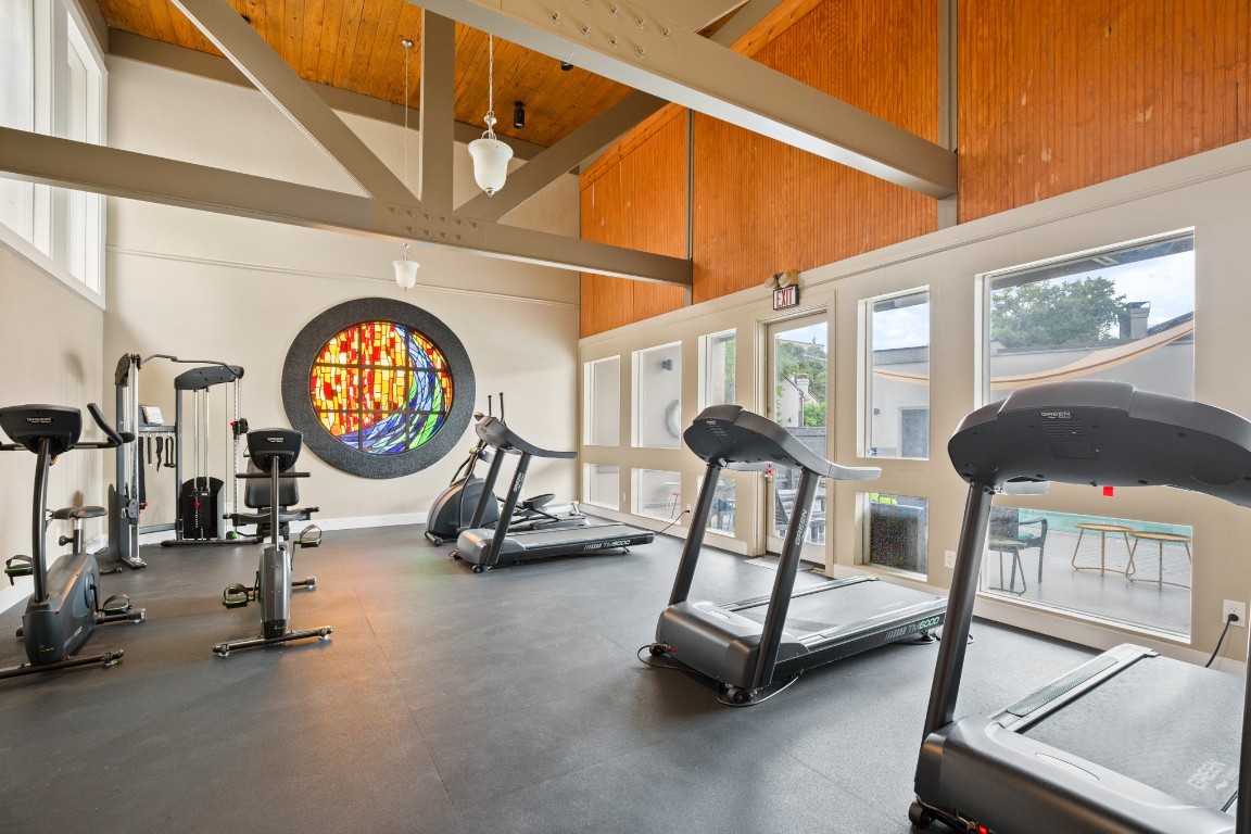 935 La Posada Drive, Unit 148 Austin, TX 78752 - Photo 28 of 29 a view of a room with gym equipment