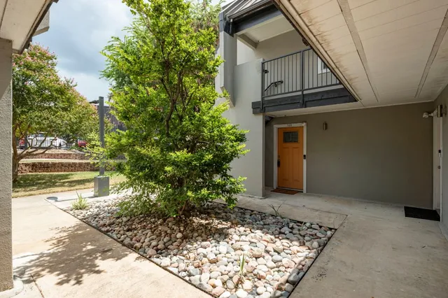 $265,000 | 935 La Posada Drive, Unit 148, Austin, TX 78752