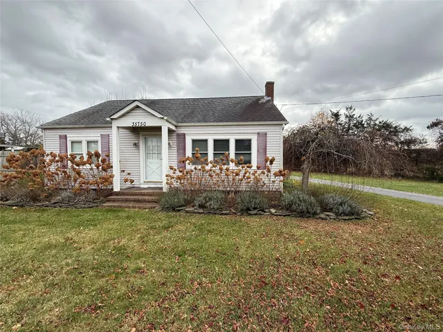 $3,500 | 35750 Main Road, Cutchogue, NY 11935