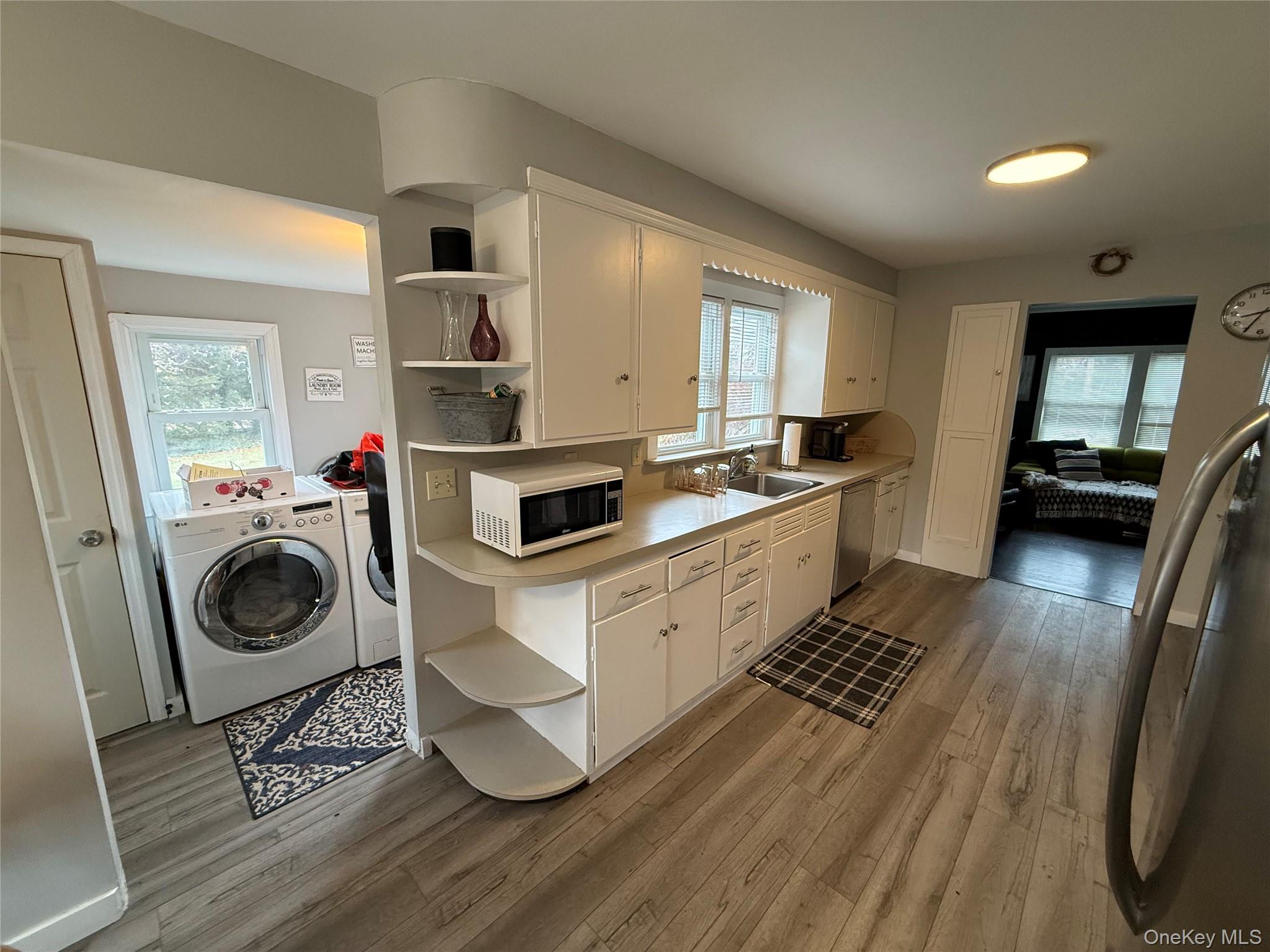 35750 Main Road Cutchogue, NY 11935 - Photo 4 of 11