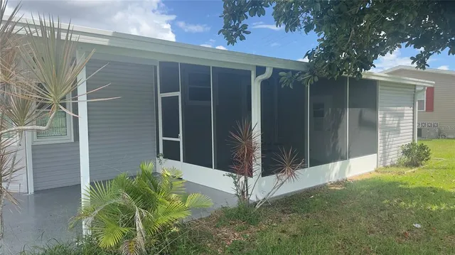 $209,900 | 165 Lakeview Drive, Palmetto, FL 34221