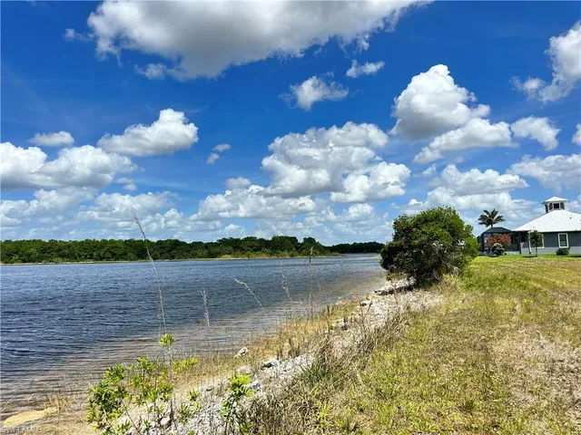 $3,875,000 | 515 Shady Hollow Boulevard West, Naples, FL 34120