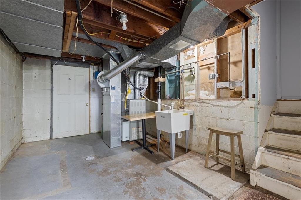 301 McCombs Road Venetia, PA 15367 - Photo 29 of 37 a view of storage and utility room