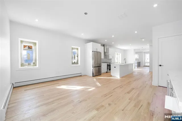 $1,199,000 | 762 Williams Place, Unit B, Cliffside Park, NJ 07010