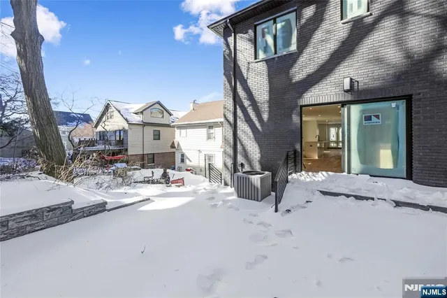 $1,199,000 | 762 Williams Place, Unit B, Cliffside Park, NJ 07010