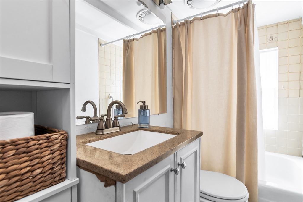 40 Webster Avenue Beverly, MA 01915 - Photo 18 of 25