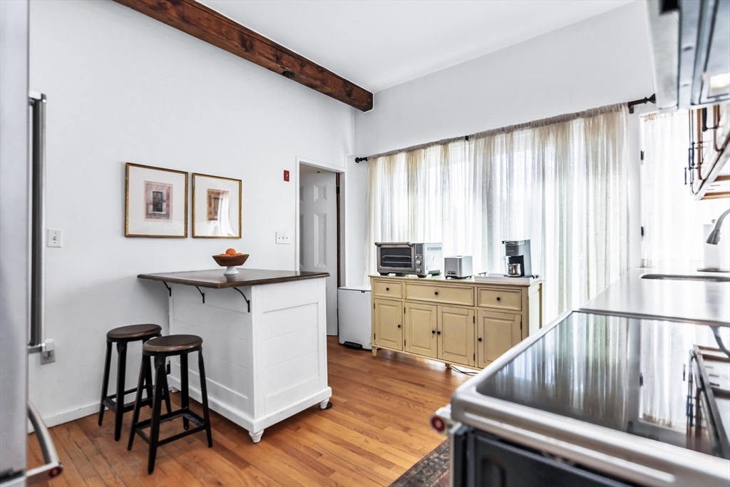 40 Webster Avenue Beverly, MA 01915 - Photo 9 of 25