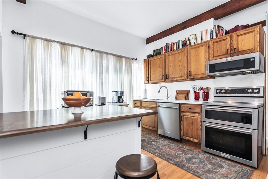 40 Webster Avenue Beverly, MA 01915 - Photo 10 of 25