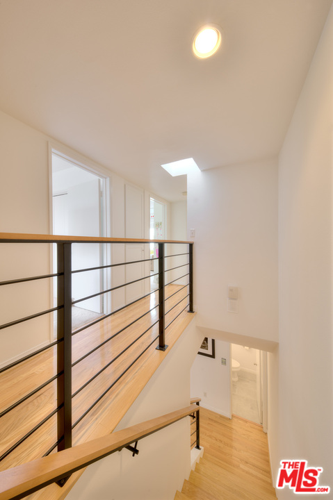 627 Strand Street, Unit 2 Santa Monica, CA 90405 - Photo 15 of 33