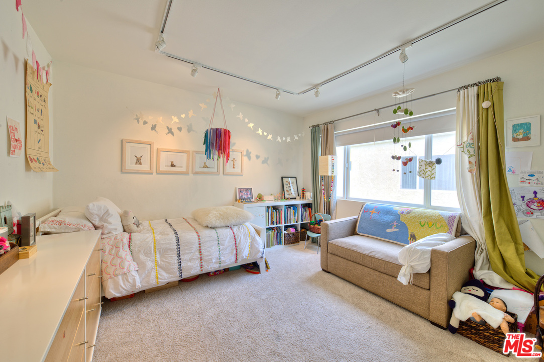 627 Strand Street, Unit 2 Santa Monica, CA 90405 - Photo 19 of 33