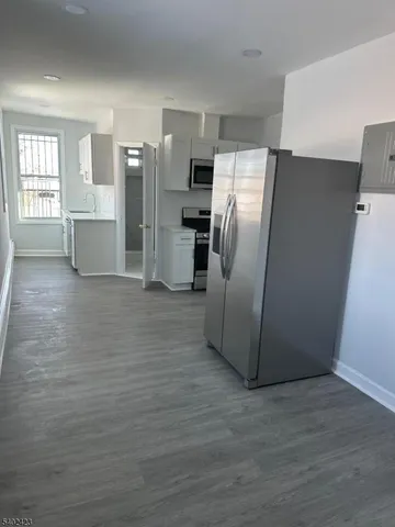$1,800 | 105 Broadway, Newark, NJ 07104