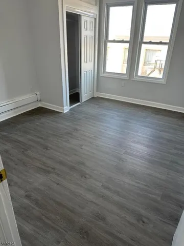 $1,800 | 105 Broadway, Newark, NJ 07104