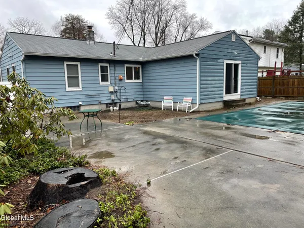 $2,500 | 13 Richards Drive, Colonie, NY 12205