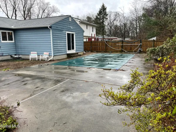 $2,500 | 13 Richards Drive, Colonie, NY 12205