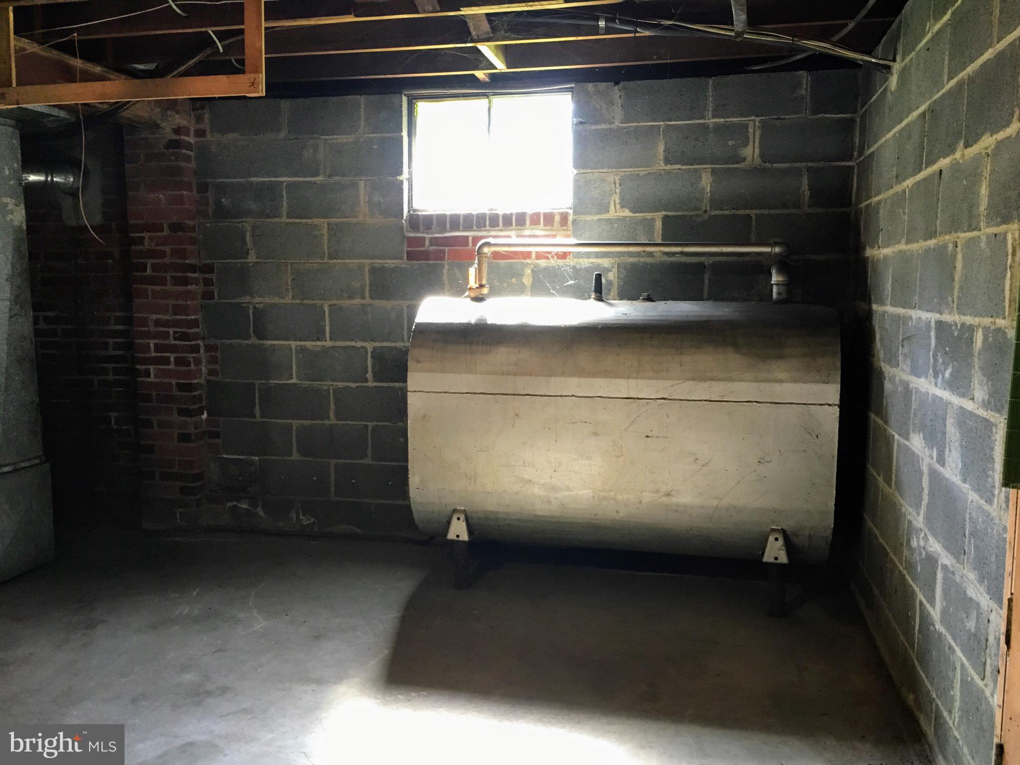 18550 Jerusalem Church Road Poolesville, MD 20837 - Photo 5 of 24 Fuel Tank