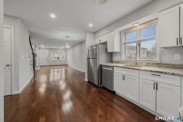 $339,000 | 72 Ponderosa Lane, Newington, CT 06111