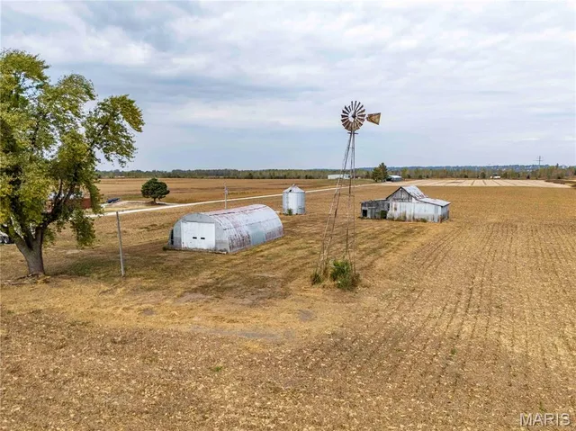 $1 | 0 Red School Road, West Alton, MO 63386