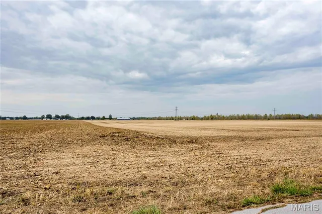 $1 | 0 Red School Road, West Alton, MO 63386