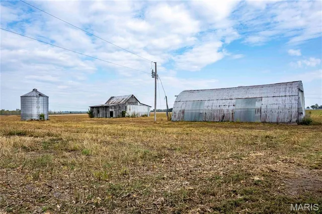 $1 | 0 Red School Road, West Alton, MO 63386