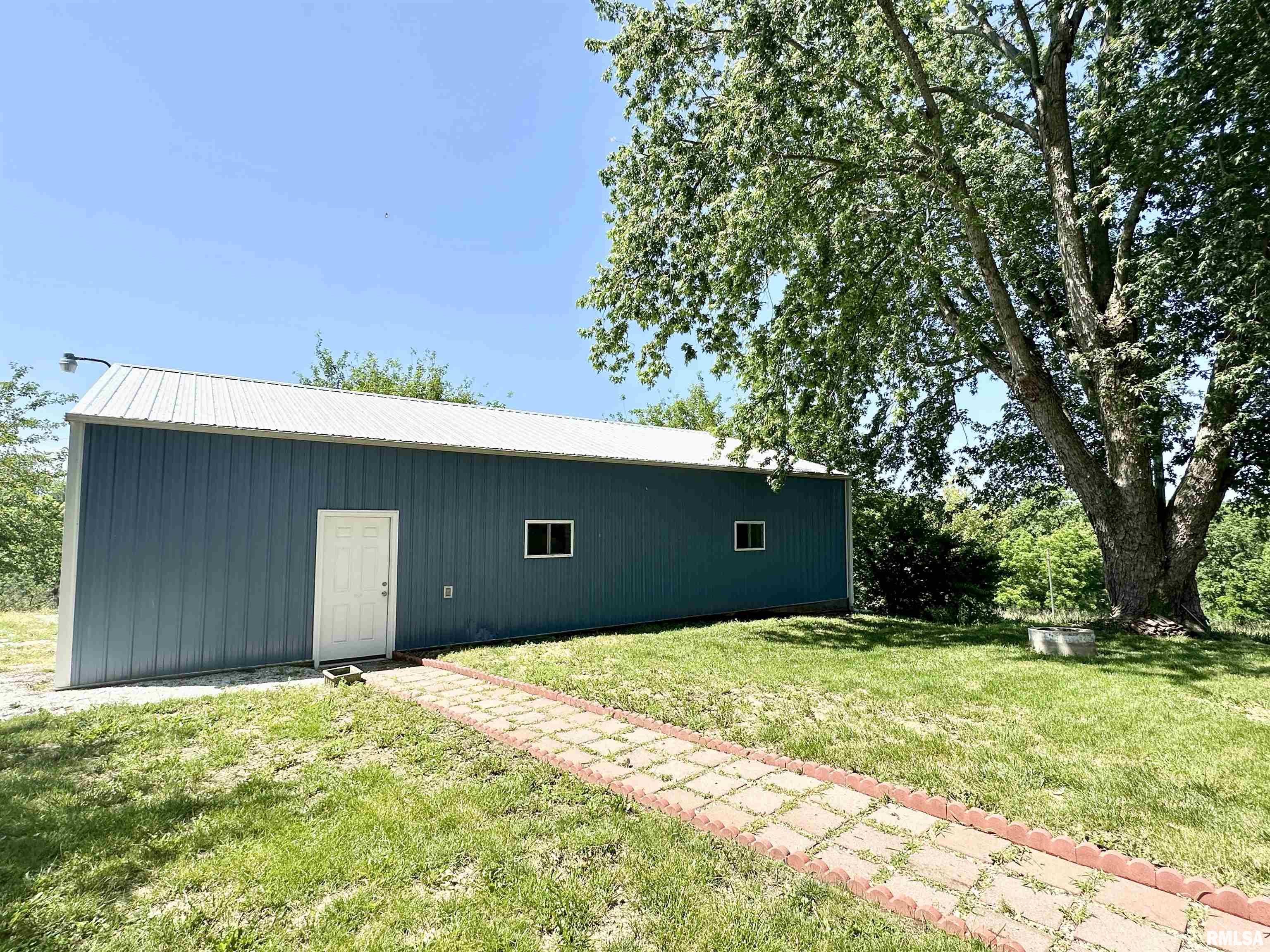1311 McGlasson Road Jacksonville, IL 62650 - Photo 33 of 38