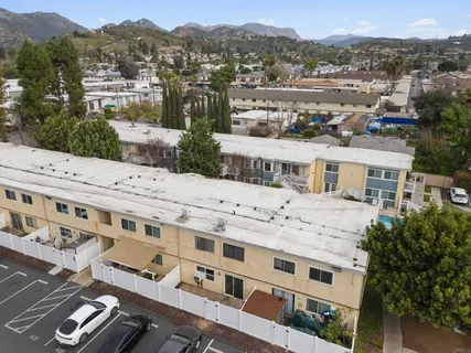 $450,000 | 12616 Lakeshore Drive, Unit 3, Lakeside, CA 92040