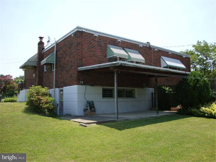604 Sherrie Road Philadelphia, PA 19115 - Photo 14 of 15 Exterior Back