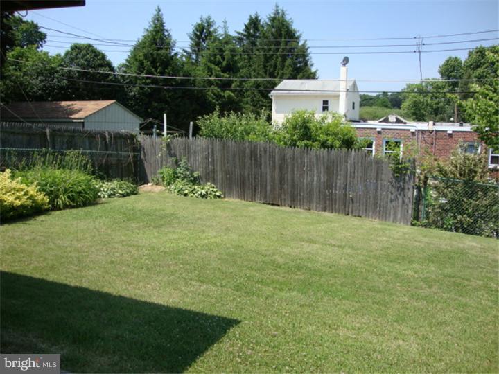 604 Sherrie Road Philadelphia, PA 19115 - Photo 15 of 15 View in Back