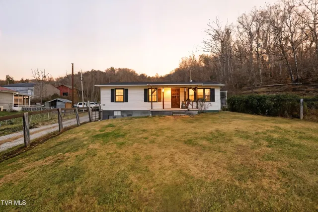 $189,000 | 388 Pattonsville Road, Duffield, VA 24244