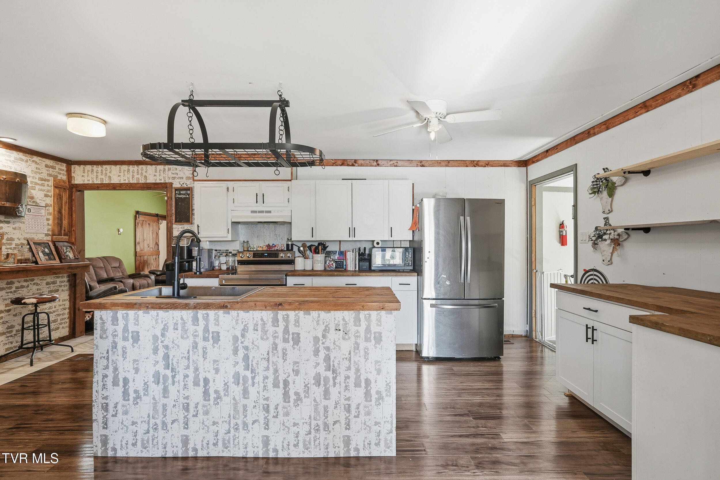 388 Pattonsville Road Duffield, VA 24244 - Photo 15 of 41 IMG_5772