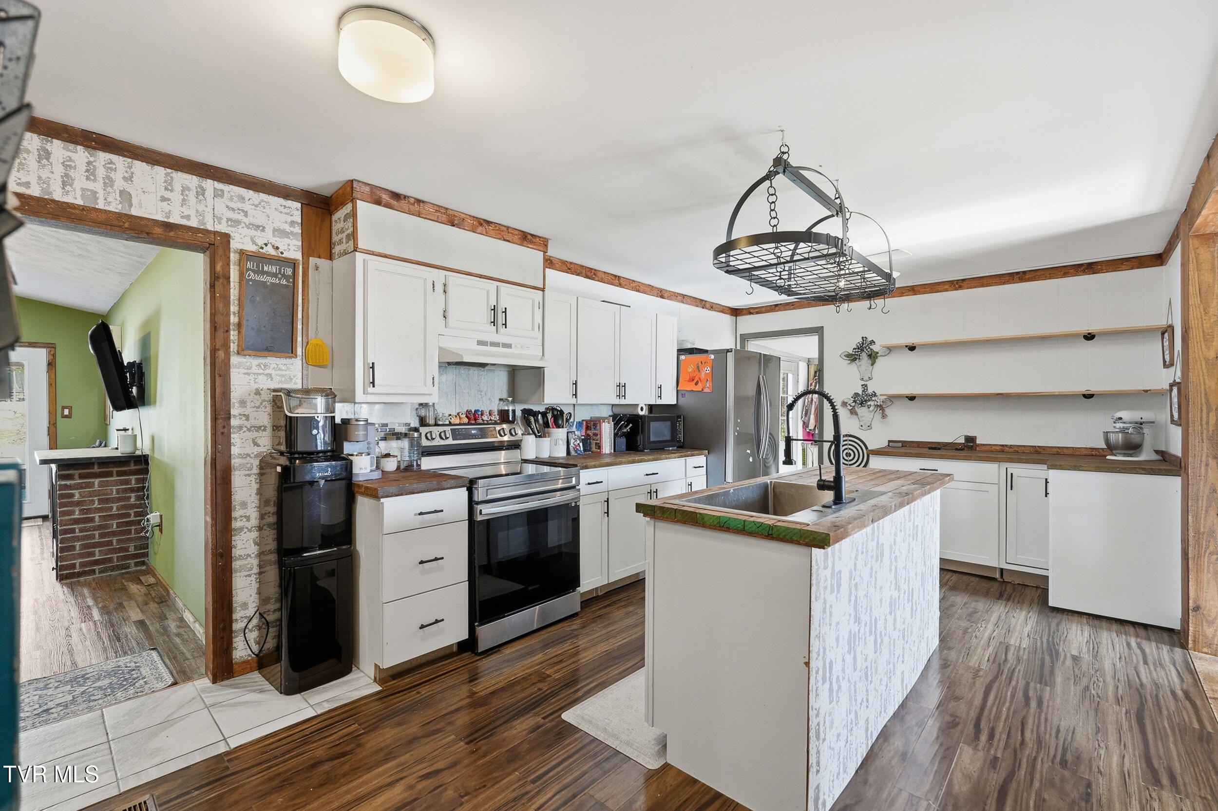 388 Pattonsville Road Duffield, VA 24244 - Photo 16 of 41 IMG_5773