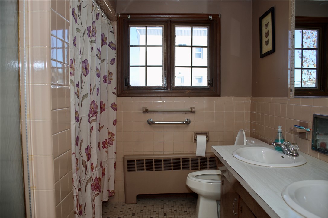 31 Verdun Street Woonsocket, RI 02895 - Photo 15 of 18