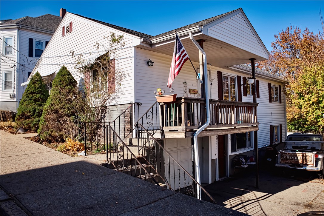 31 Verdun Street Woonsocket, RI 02895 - Photo 4 of 18