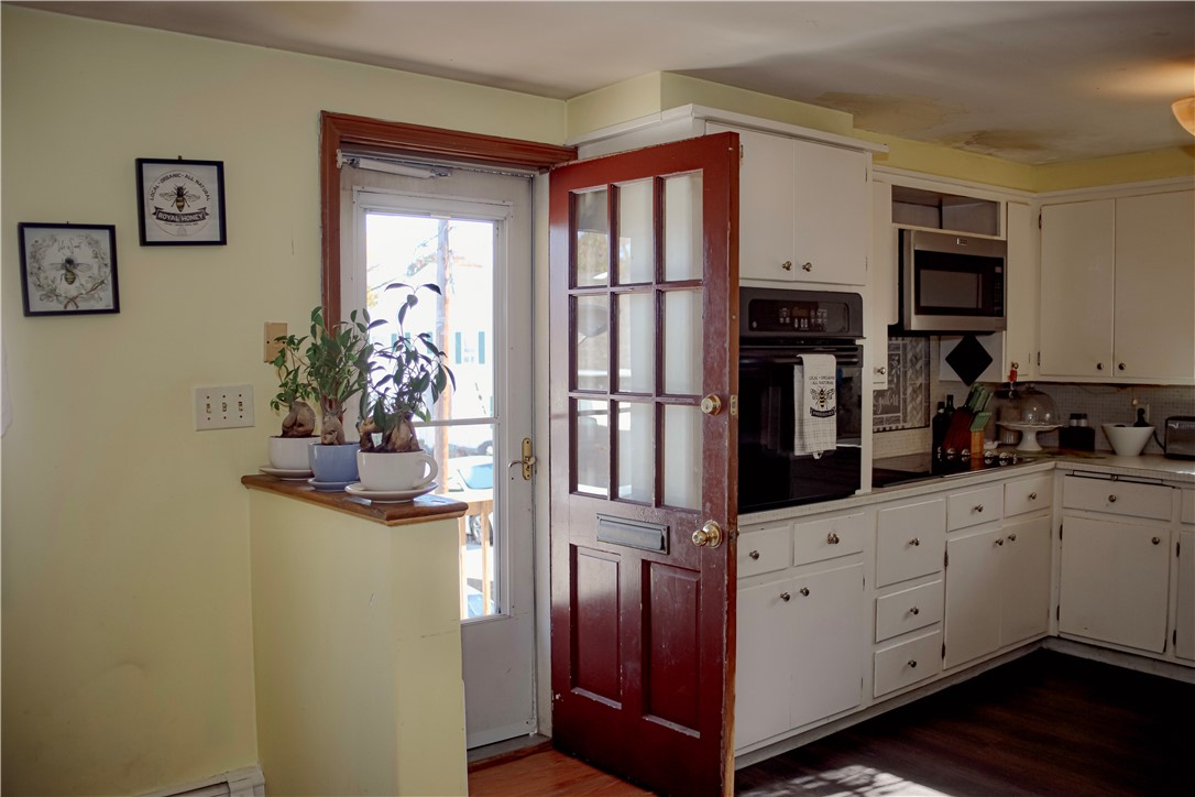 31 Verdun Street Woonsocket, RI 02895 - Photo 6 of 18