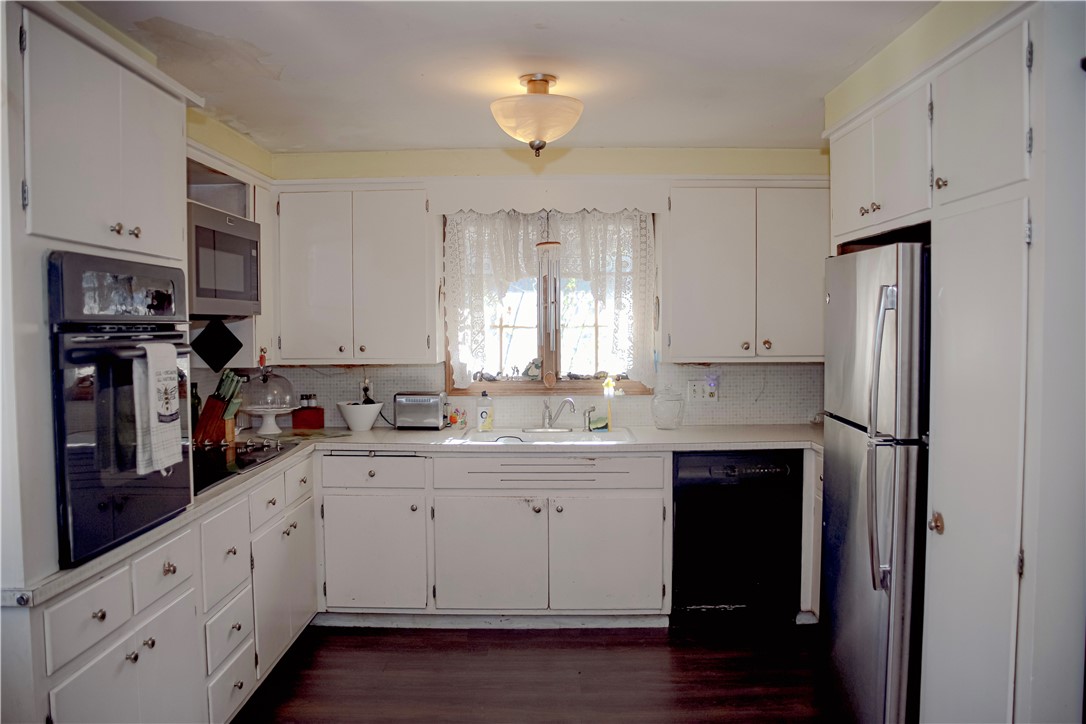 31 Verdun Street Woonsocket, RI 02895 - Photo 7 of 18