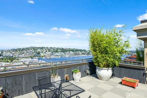 $1,150,000 | 745 Bellevue Avenue East, Unit 401, Seattle, WA 98102