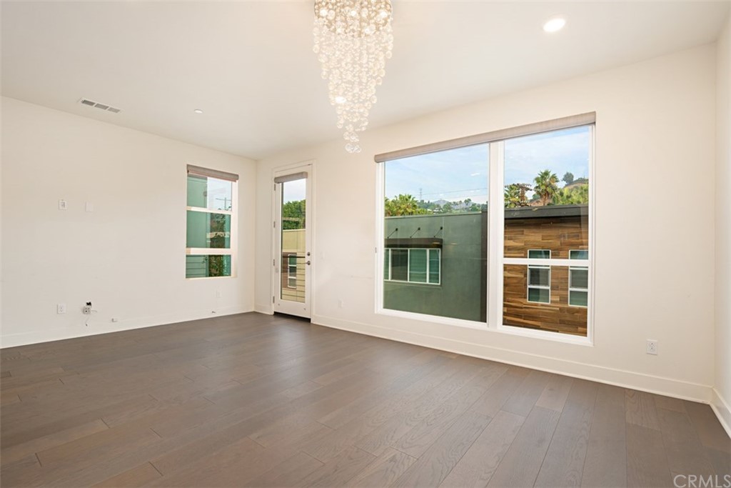 2771 Wright Lane Los Angeles, CA 90068 - Photo 13 of 31 a view of an empty room with a window