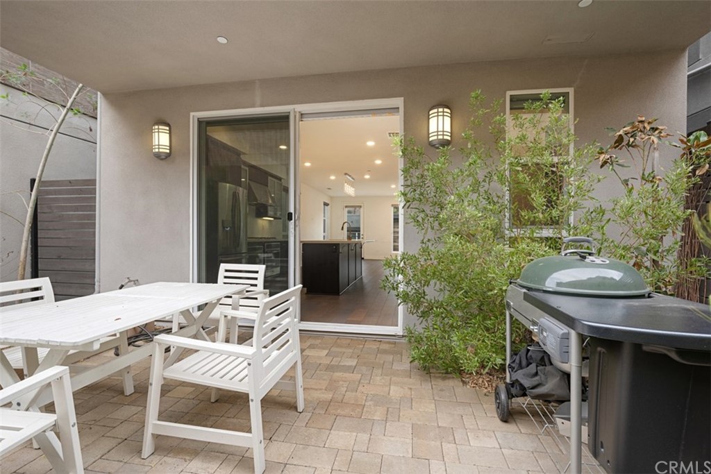2771 Wright Lane Los Angeles, CA 90068 - Photo 20 of 31