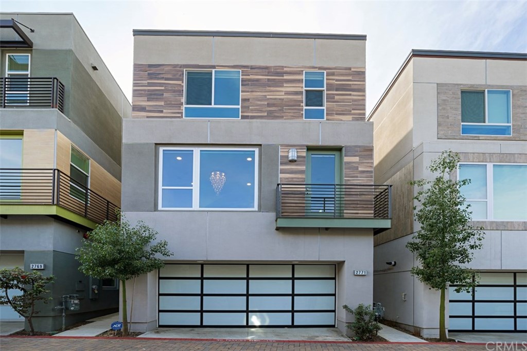 2771 Wright Lane Los Angeles, CA 90068 - Photo 2 of 31 a view of a brick building with many windows