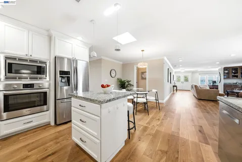 $1,368,000 | 2122 Wilmington Drive, Walnut Creek, CA 94596