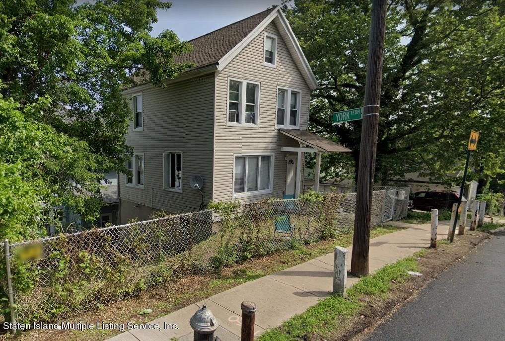 15 Fillmore Street Staten Island, NY 10301 - Photo 3 of 19 15 Fillmore St 3