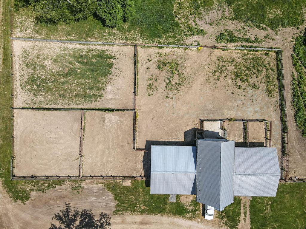 13887 Vincent Road Mount Vernon, OH 43050 - Photo 35 of 55 Barn and Paddock Aerial