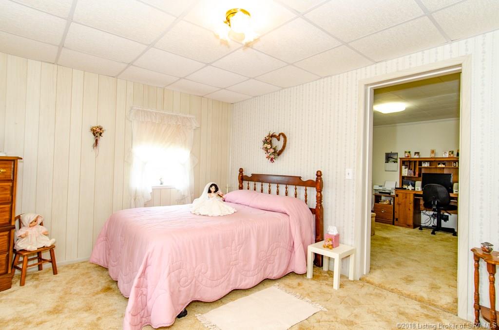 2445 Lake Road Southwest Corydon, IN 47112 - Photo 16 of 29
