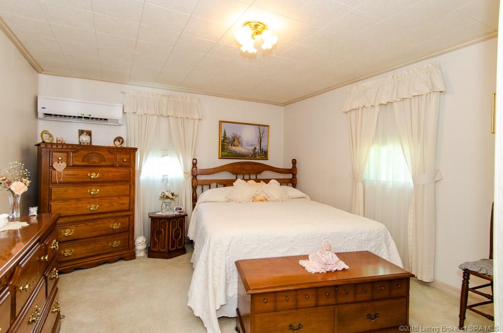 2445 Lake Road Southwest Corydon, IN 47112 - Photo 9 of 29
