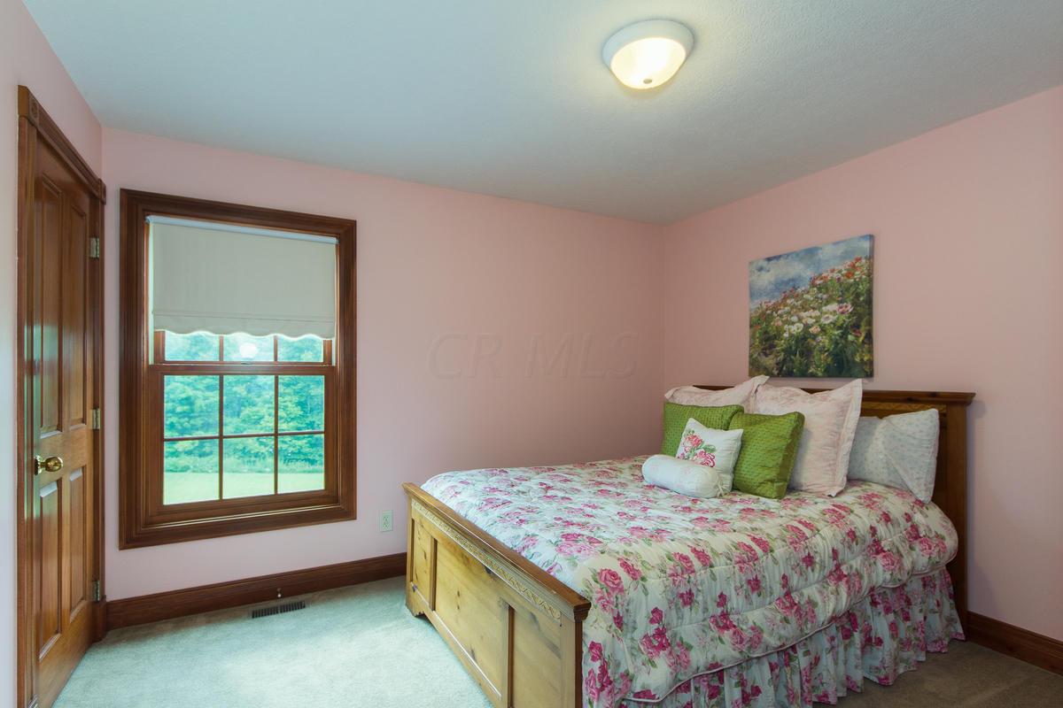 7399 Lancaster-Circleville Road Southwest Lancaster, OH 43130 - Photo 21 of 29