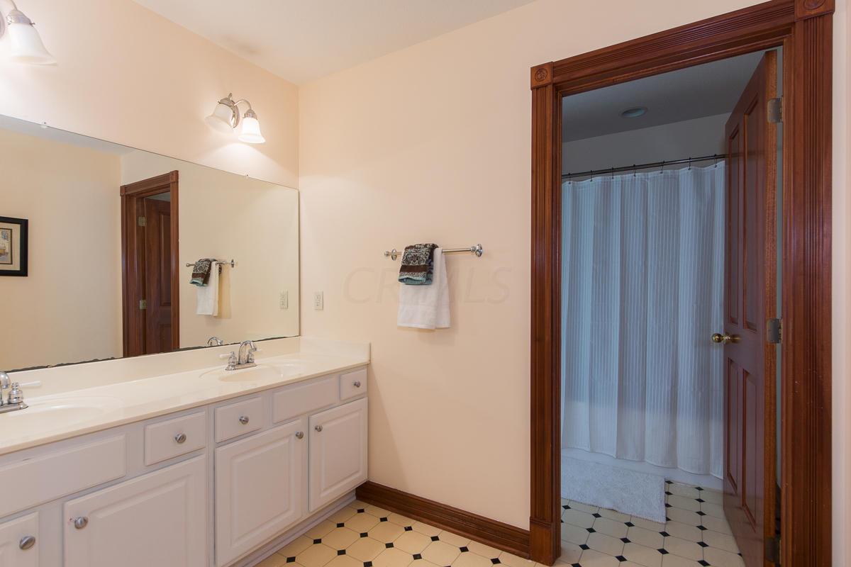 7399 Lancaster-Circleville Road Southwest Lancaster, OH 43130 - Photo 26 of 29