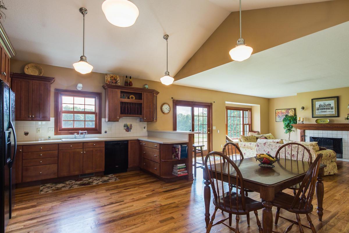 7399 Lancaster-Circleville Road Southwest Lancaster, OH 43130 - Photo 8 of 29
