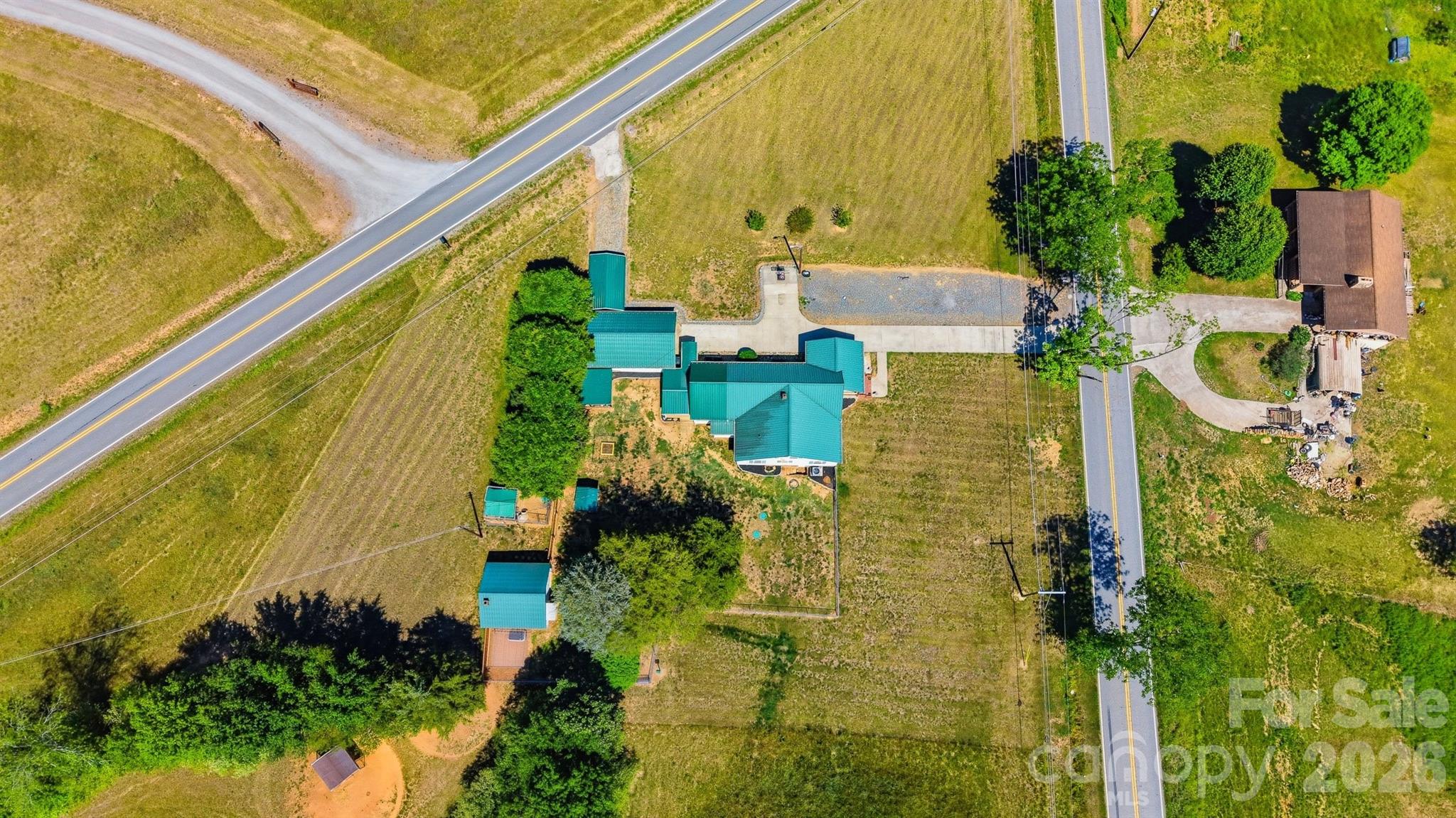 4039 Hartland Road Lenoir, NC 28645 - Photo 37 of 46