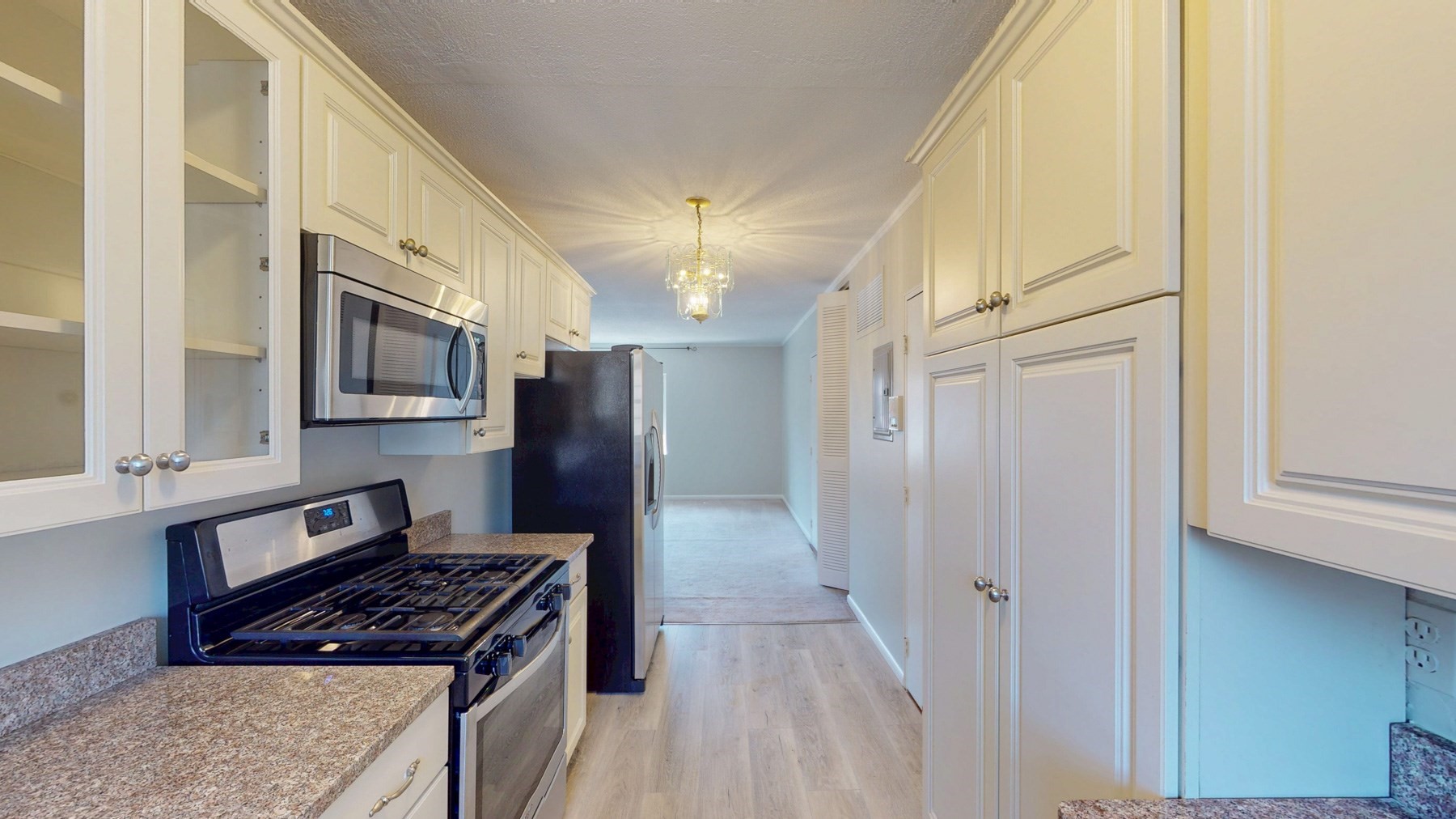 137 Lake Shore Road, Unit 4 Boston, MA 02135 - Photo 12 of 23 Gallery Image 12
