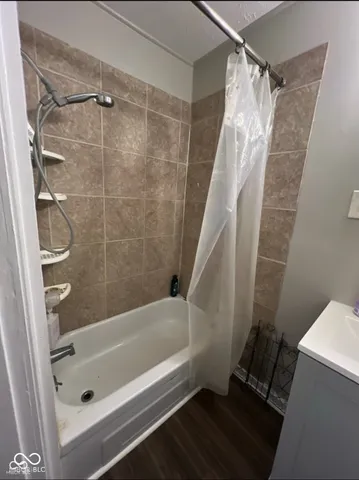 $850 | 421 North State Street, Greenfield, IN 46140