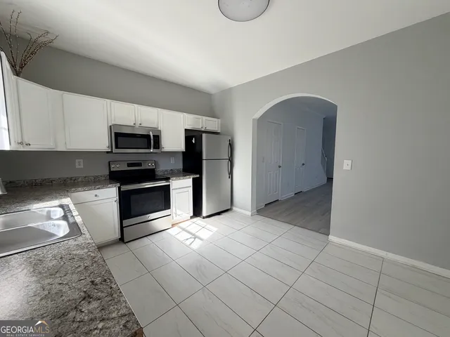 $2,000 | 379 Pine Hill Place, Norcross, GA 30093